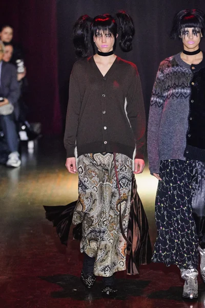 Look 35